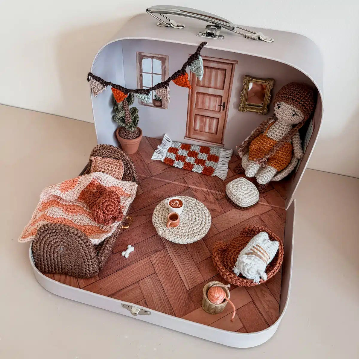 Patron des 12 accessoires de la maison de poupée (mini trésors)