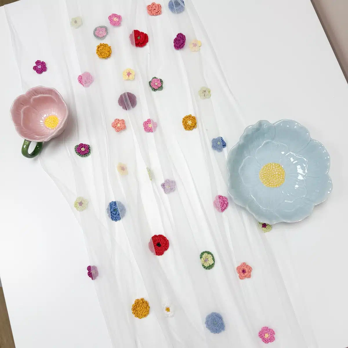 Patron des 7 minis fleurs (du chemin de table)