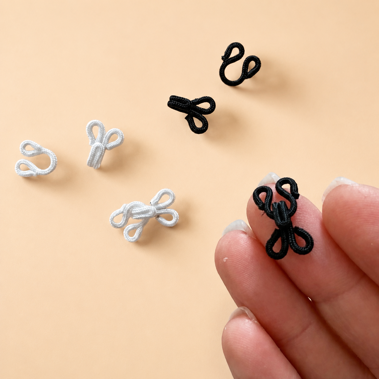 Mini bouton crochet