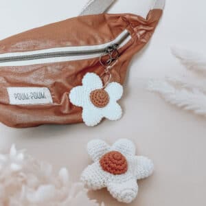 marguerites en folie,le sac de couchage carotte,lapin, rabbit, crochet, box crochet, amigurumi, annab