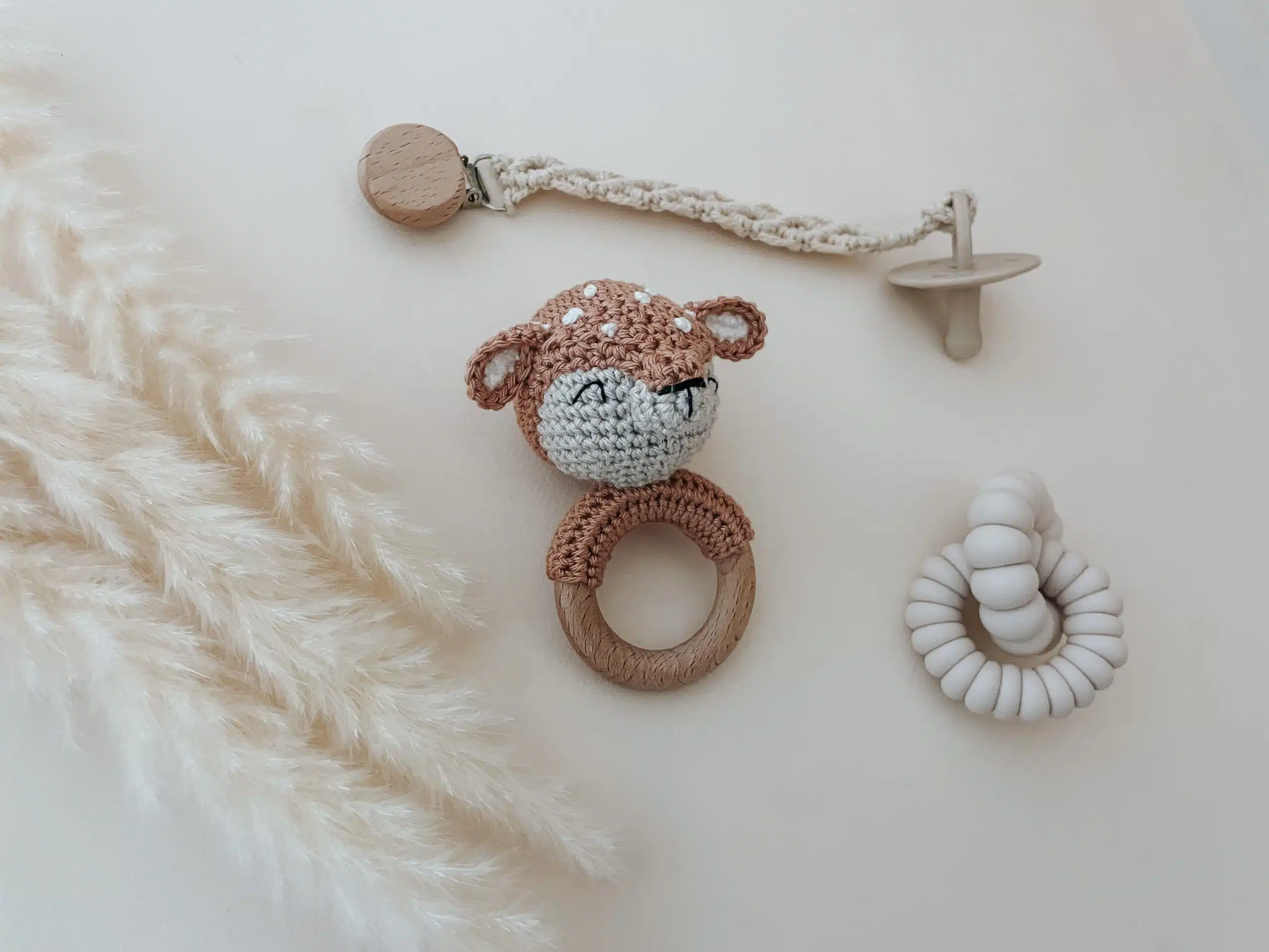 KIT CROCHET 8 AMIGURUMIS COFFRE MAGIQUE Intermédiaire • Phildar
