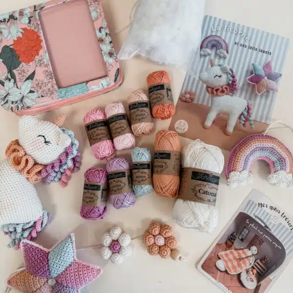 annab, box crochet, amigurumi, mercerie, vanity, accessoire, accessoire crochet, licorne, licorne crochet, éveil, éveil crochet