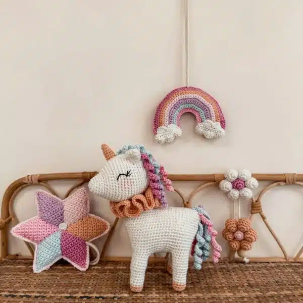 annab, box crochet, amigurumi, mercerie, vanity, accessoire, accessoire crochet, licorne, licorne crochet, éveil, éveil crochet