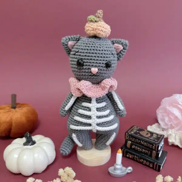 halloween, crochet, annab, annabcrochet, mercerie, box crochet, amigurumi, chat, chauve-souris, squelette