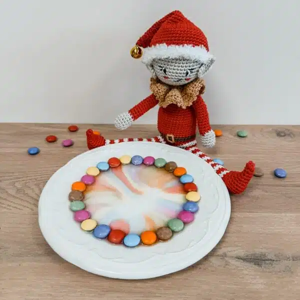 lutin farceur, noel, annab, crochet, amigurumi, noel crochet, mercerie, kit crochet, box crochet
