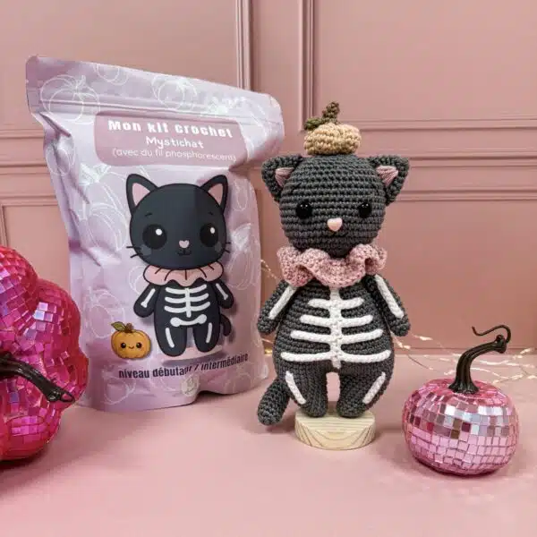 halloween, crochet, annab, annabcrochet, mercerie, box crochet, amigurumi, chat, chauve-souris, squelette