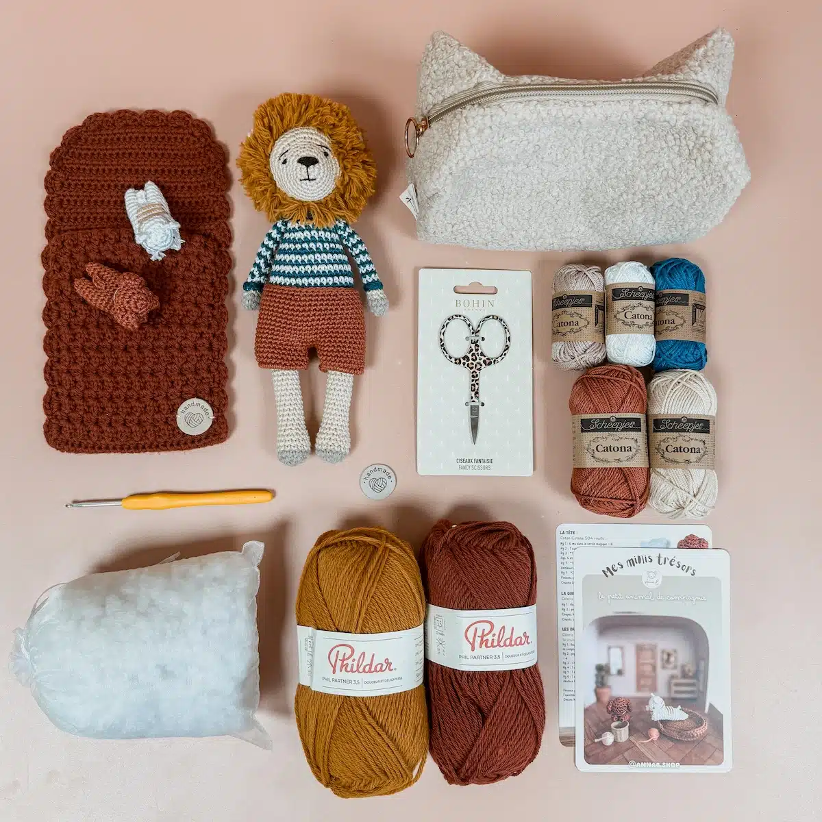 box crochet du mois d'octobre pour réaliser marceau le lion en amigurumi et son sac de couchage