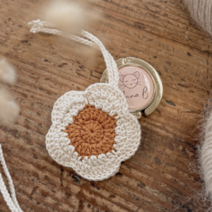 Patron du porte-clés fleuri (étui porte-sac)